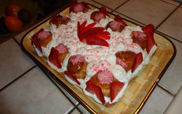 Saint-honoré à la fraise et au citron