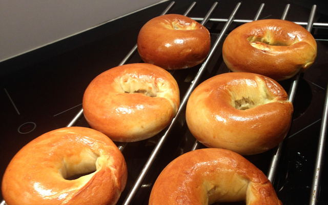 Pâte à bagels aux graines de pavot et sésame