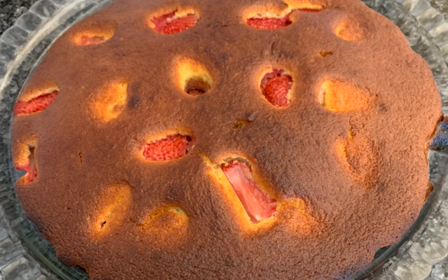 Gâteau aux fraises simple et rapide