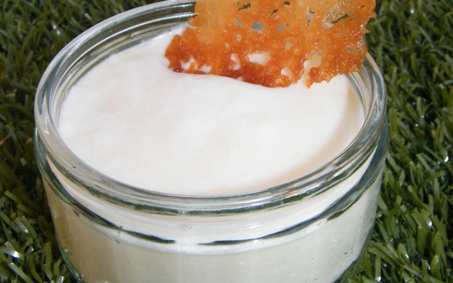 Mousse au citron et sa tuile citronnée