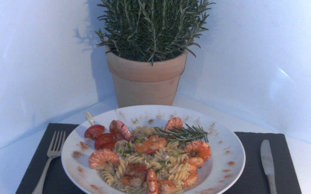 Fusili, fusilis, scampis, tomates séchées et crème de Roisin