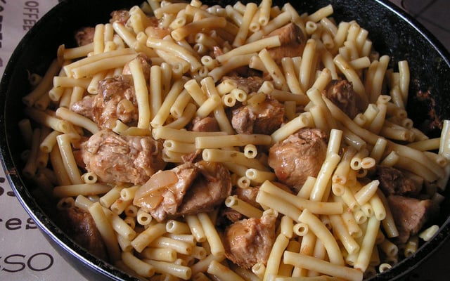 Porc en ragoût aux macaronis