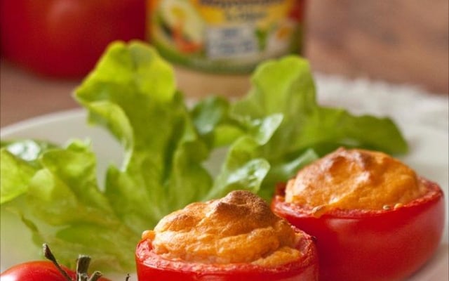 Tomates soufflées à la tomate