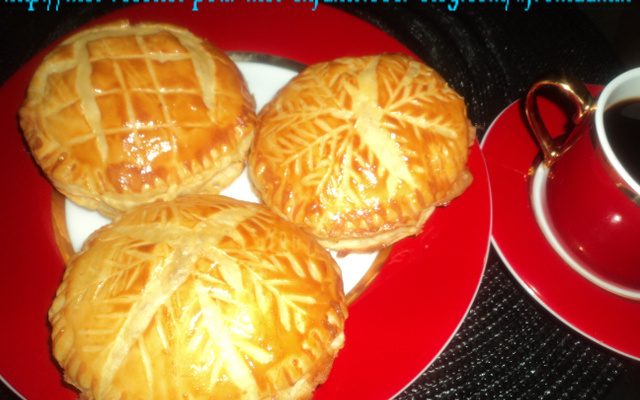 Mini-galettes des rois avec la vraie frangipane