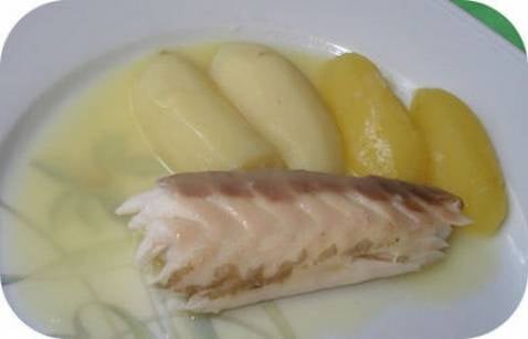 Bar en croûte de sel et échalote