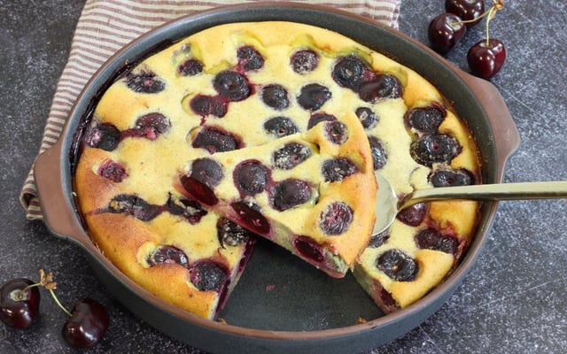 Clafoutis "moelleux" aux cerises