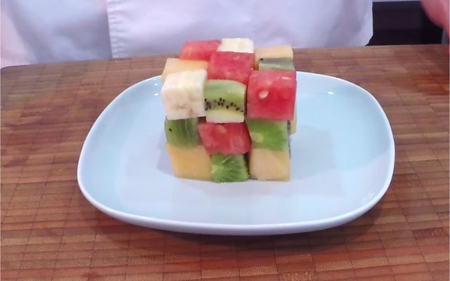 Salade de fruits façon Rubisk's cube