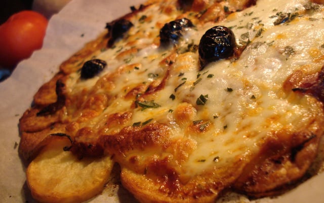 Pizza à la pomme de terre