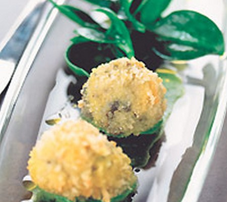 Croquettes de chèvre frais, escargots et volaille