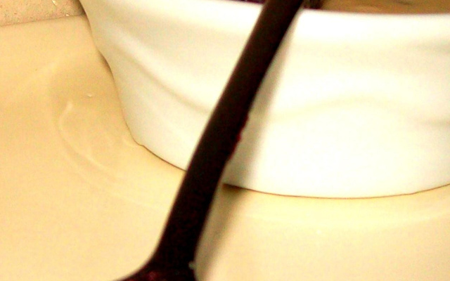 Parfait glacé au chocolat blanc et pistaches