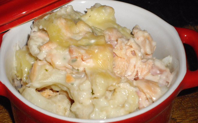 Gratin chou-fleur, pomme de terre et saumon