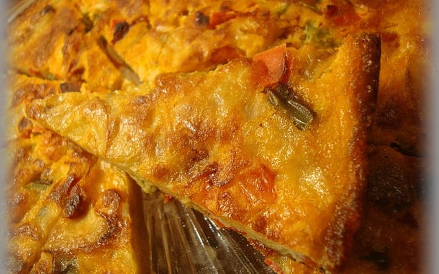 Petits triangles de tortilla poivron et chorizo
