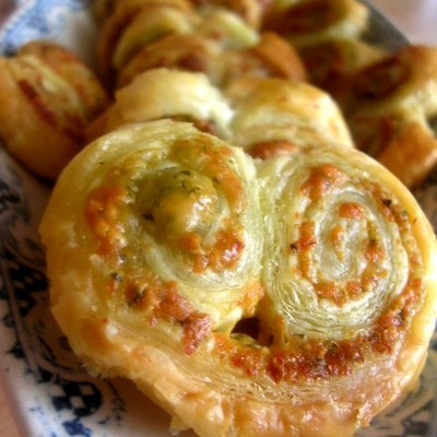 Palmiers au pistou