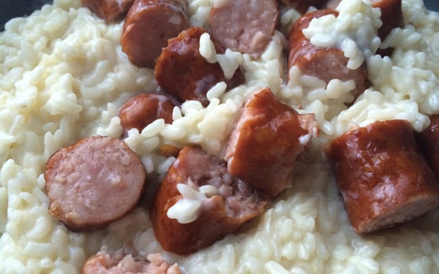 Risotto à la saucisse fumée