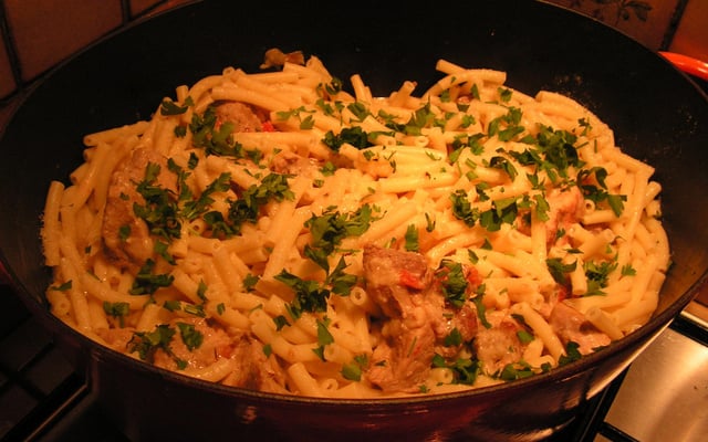 Macaronis au curry de porc