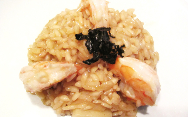 Risotto aux crevettes grises, bouillon maison, feuilles de nori