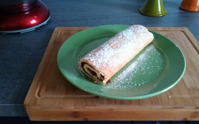 Gâteau roulé à la confiture maison