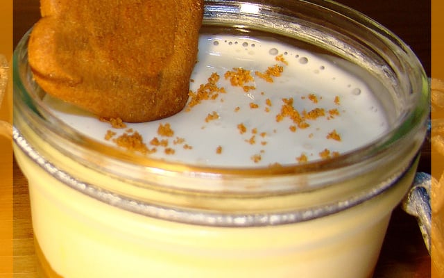 Panna cotta aux speculoos & à la purée de mangues