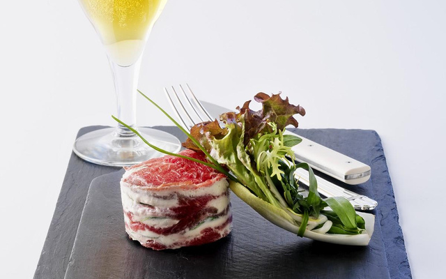 Millefeuille de bœuf cru