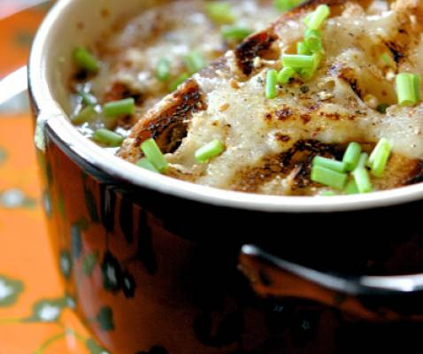 Gratinée d'oignons rouges et Comté