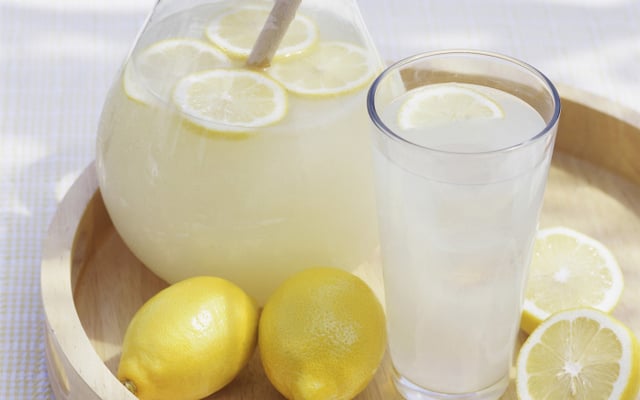 Jus de citron rafraîchissant