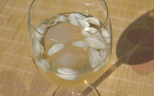 Vin parfumé à la bigarade