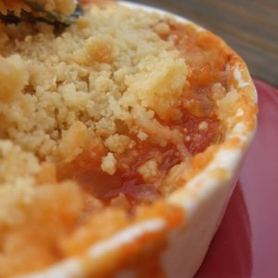 Crumble de tomates au cumin et à la mozzarella
