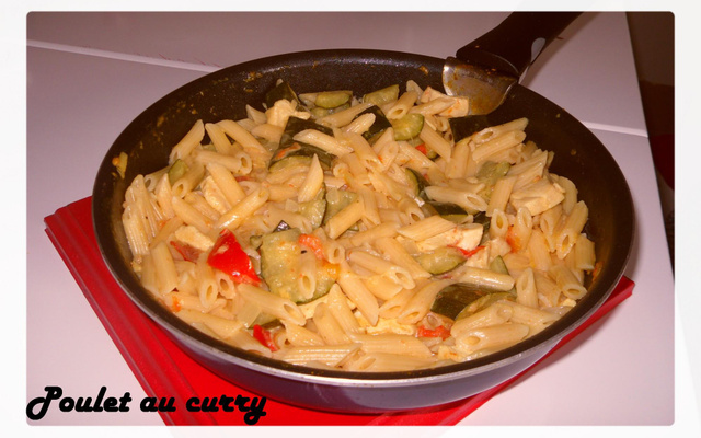 Poulet au curry et au lait de coco