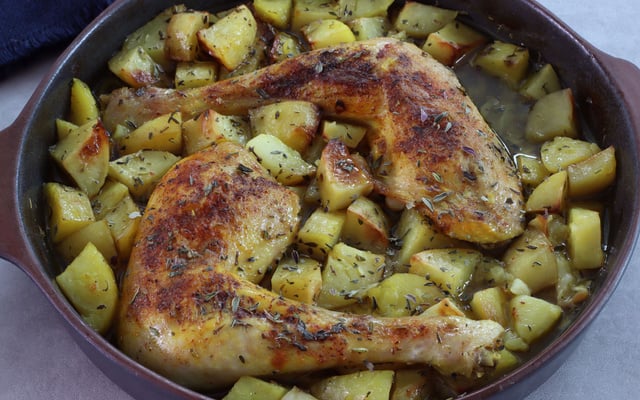 Cuisses de poulet et pomme de terre au four