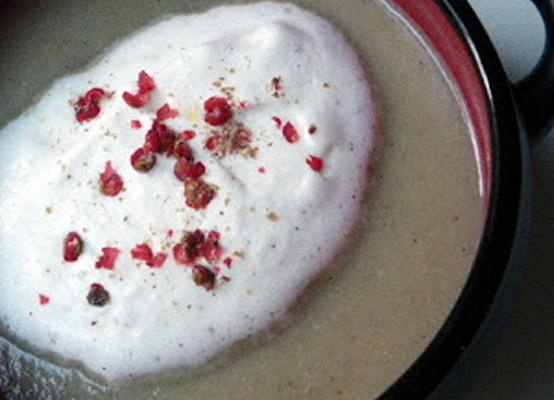 Velouté de topinambours à la vanille