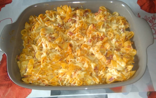Gratin de pâtes aux lardons & à la mozzarella