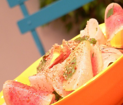 Salade croquante de radis au gomasio