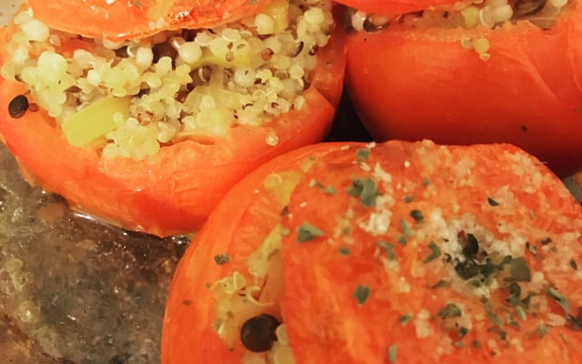 Tomates farcies au Quinoa et Lentilles