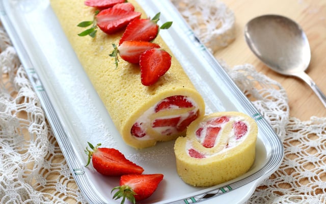 Gâteau roulé à la fraise