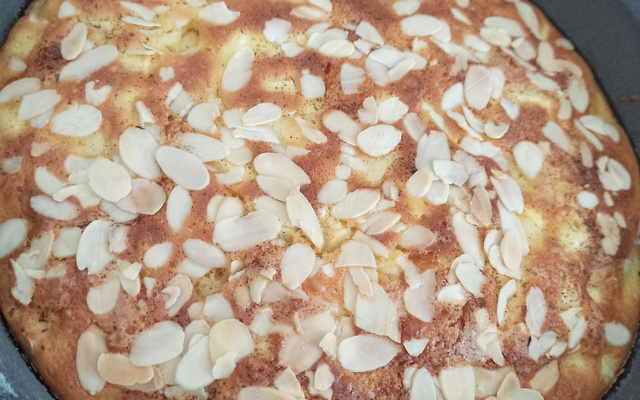 Gâteau au yaourt et aux pommes