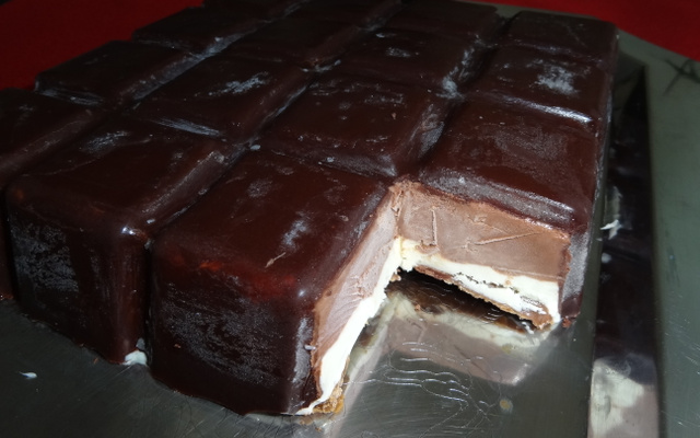 Gâteau tablette au chocolat blanc et noir