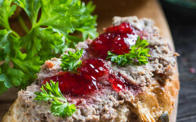 Mousse de foie gras en gelée