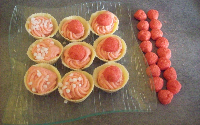 Caissette de chocolat blanc et mousse tagada