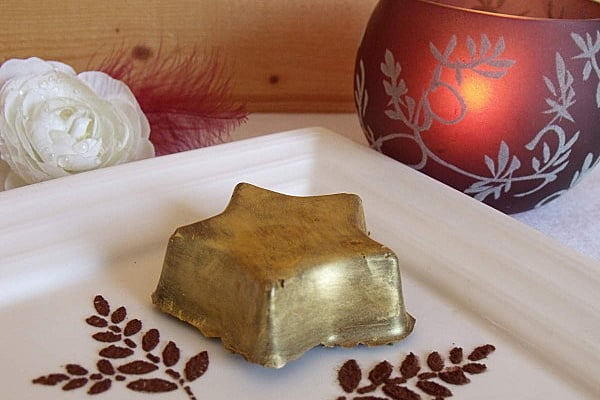 Étoiles de Noël brillantes chocolat et framboise