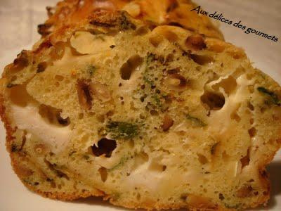 Cake au chevre, aux courgettes et aux pignons de pin