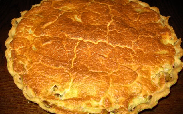 Tarte soufflée lentilles-endives, à la tommette des Aravis.