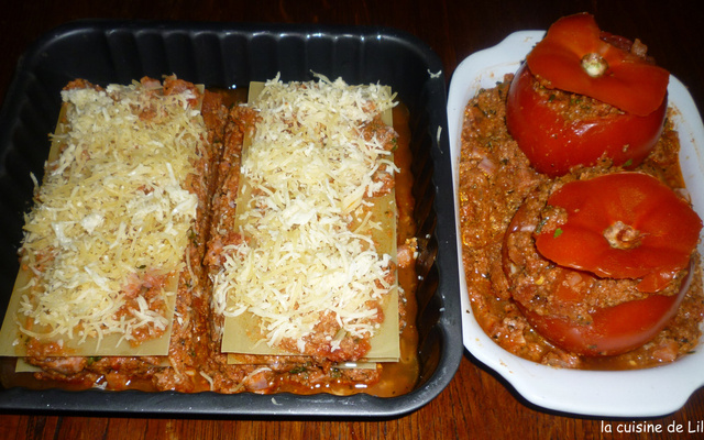2 plats : presque la même recette : lasagnes et tomates farcies