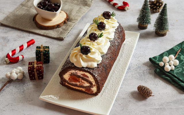 Bûche roulée façon forêt noire