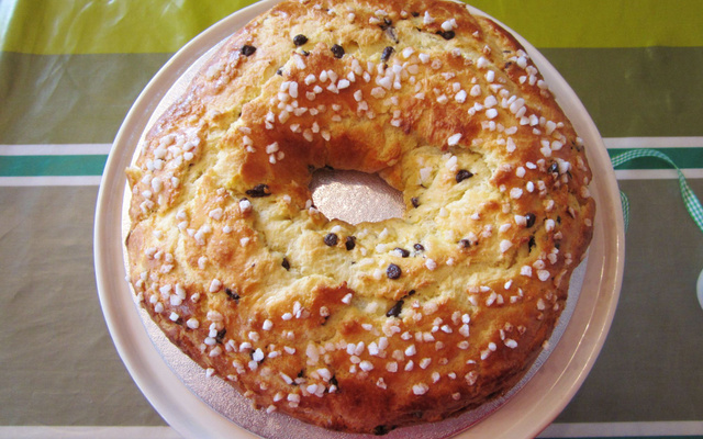 Brioche des rois facile et rapide aux pépites de chocolat