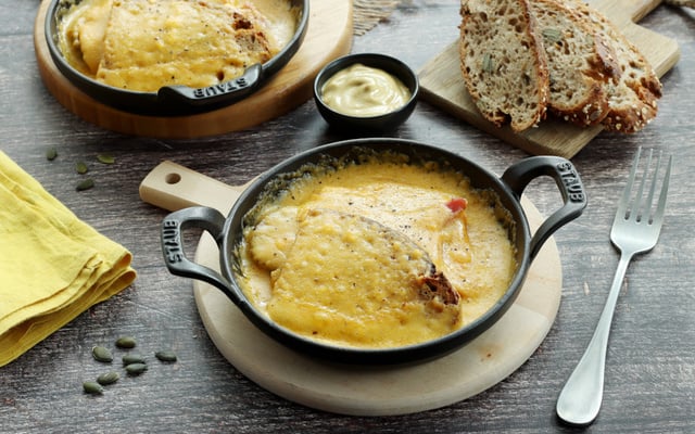 Welsh au cheddar