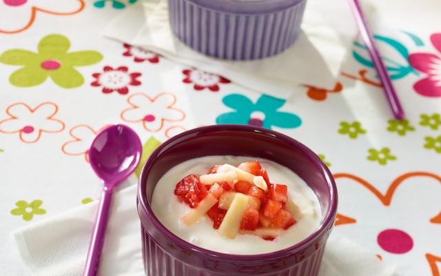 Fromage blanc aux fraises et aux pommes
