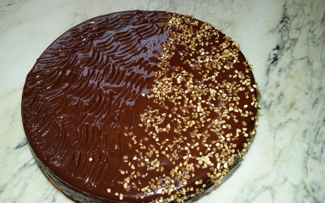 Gâteau au chocolat et sa belle croûte craquante