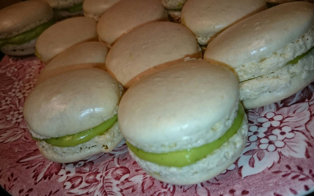 Macarons à la pistache économiques