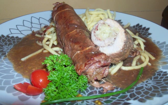 Saltimbocca à la choucroute sauce au pinot noir