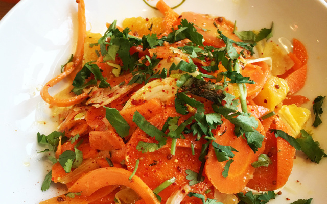 Salade de carottes cuites et crues à l'orange